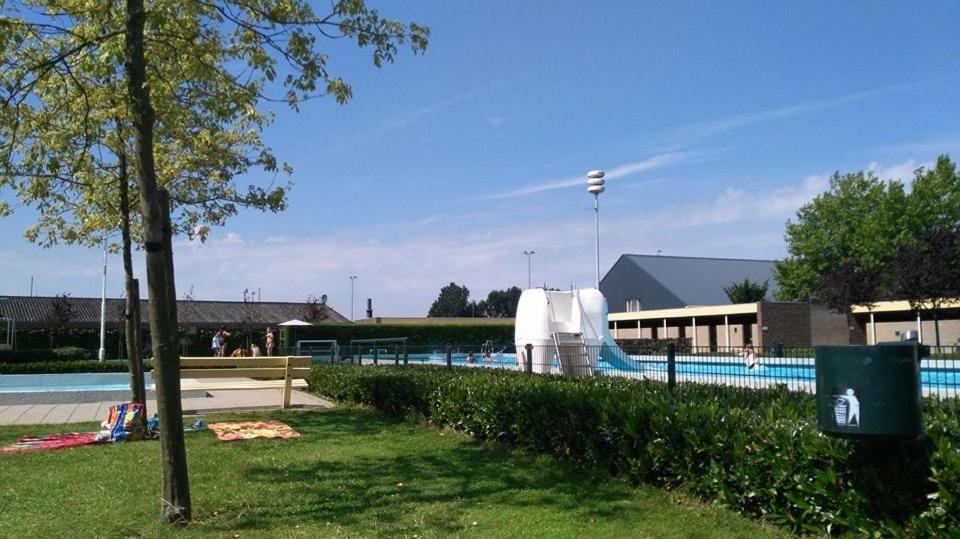 Voormalig Strandhuisje In Boomgaard In Hengstdijk Villa Eksteriør bilde